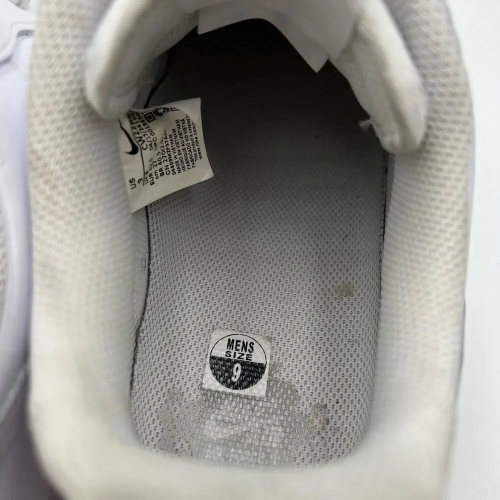 Nike step out